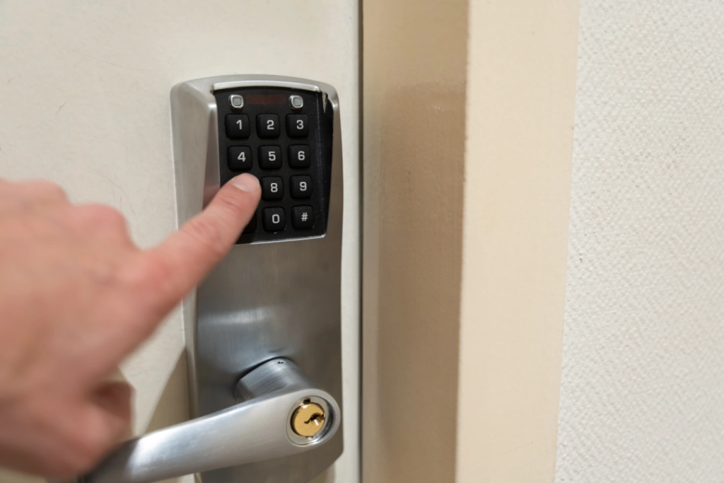 Digicode pour accéder à la chambre